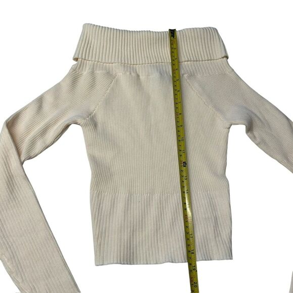 Princess Polly Size M/L Morley Off Shoulder Ribbed Sweater Cream Thumb Holes - Picture 8 of 10